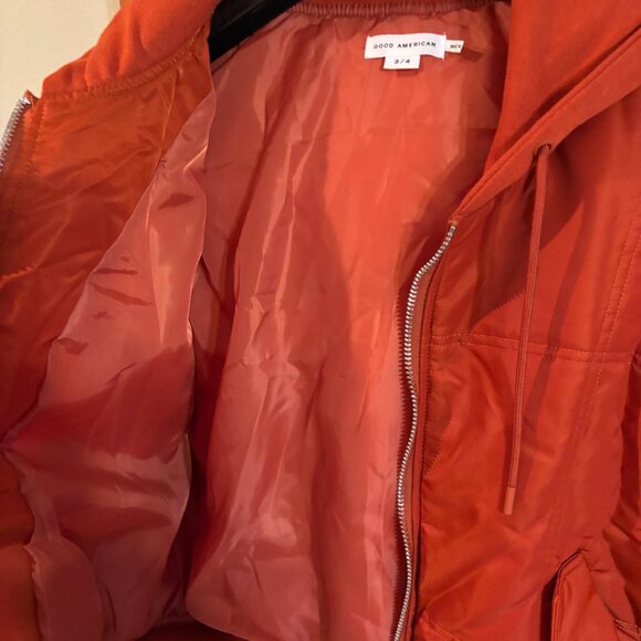 Good American Cropped Puffer SZ: 3/4 (L/XL) - Picture 9 of 14